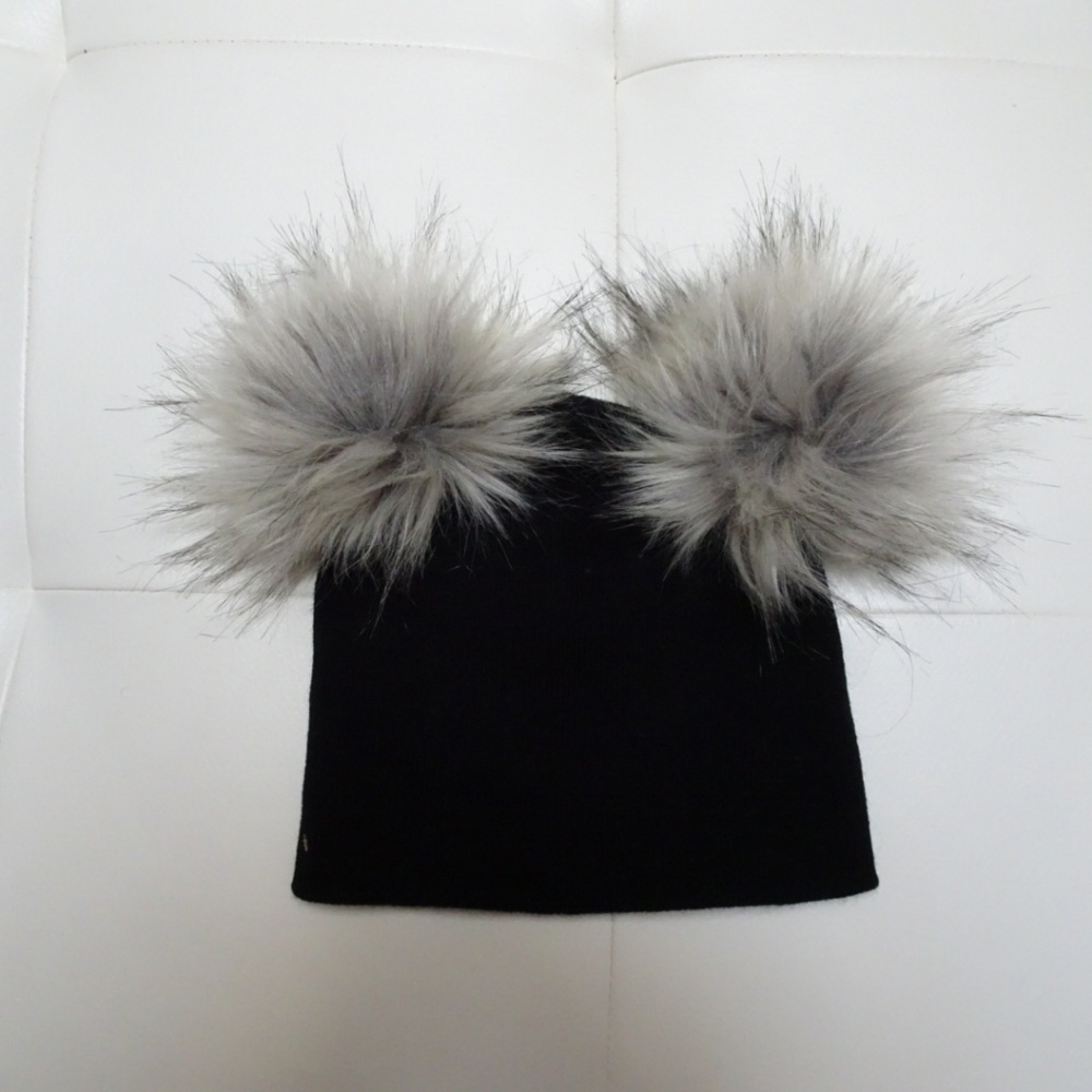 Cute Double Puff Knit Cap (Never worn)